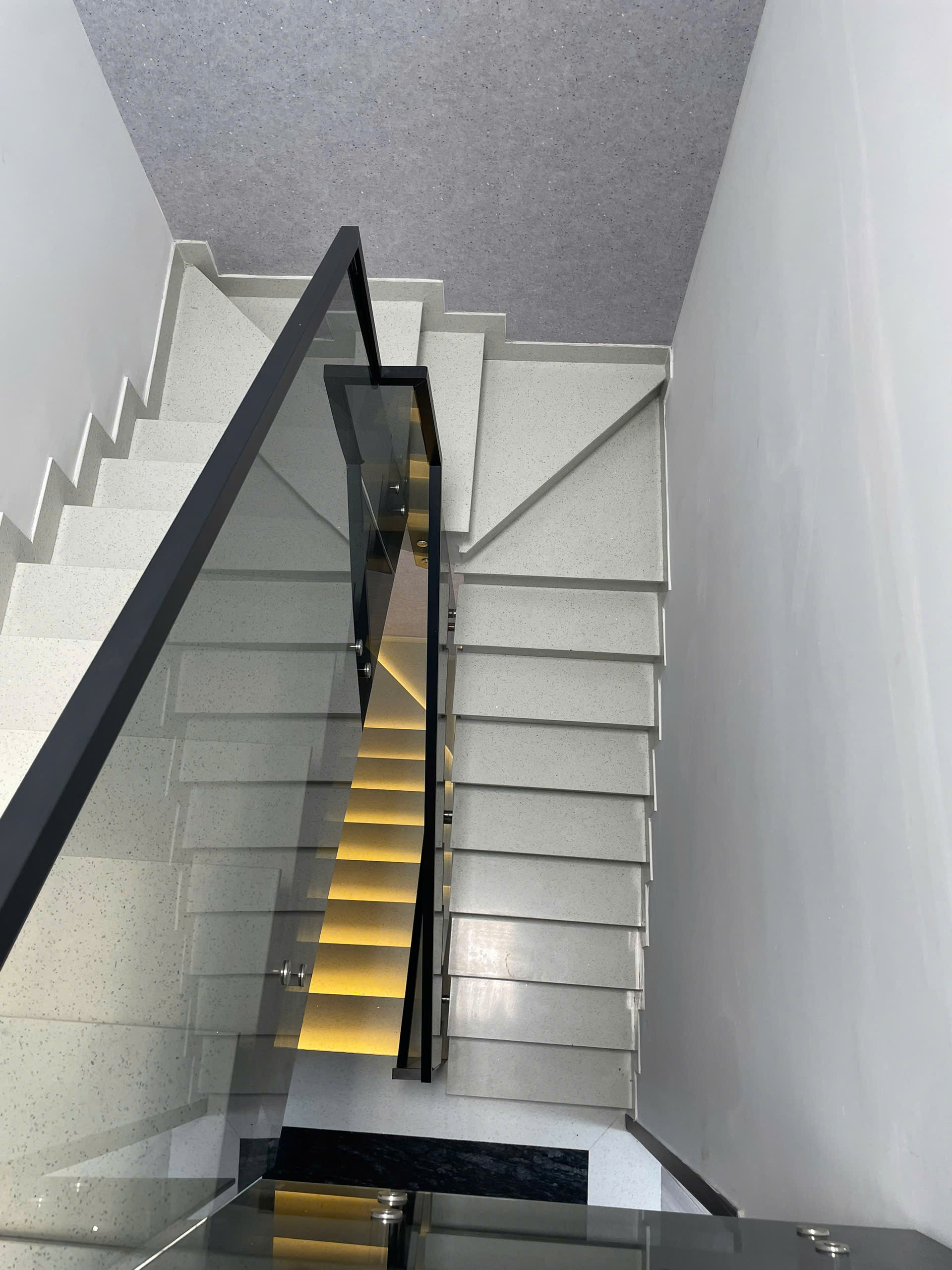 Ảnh thực tế vệ sinh Phát Tài 13